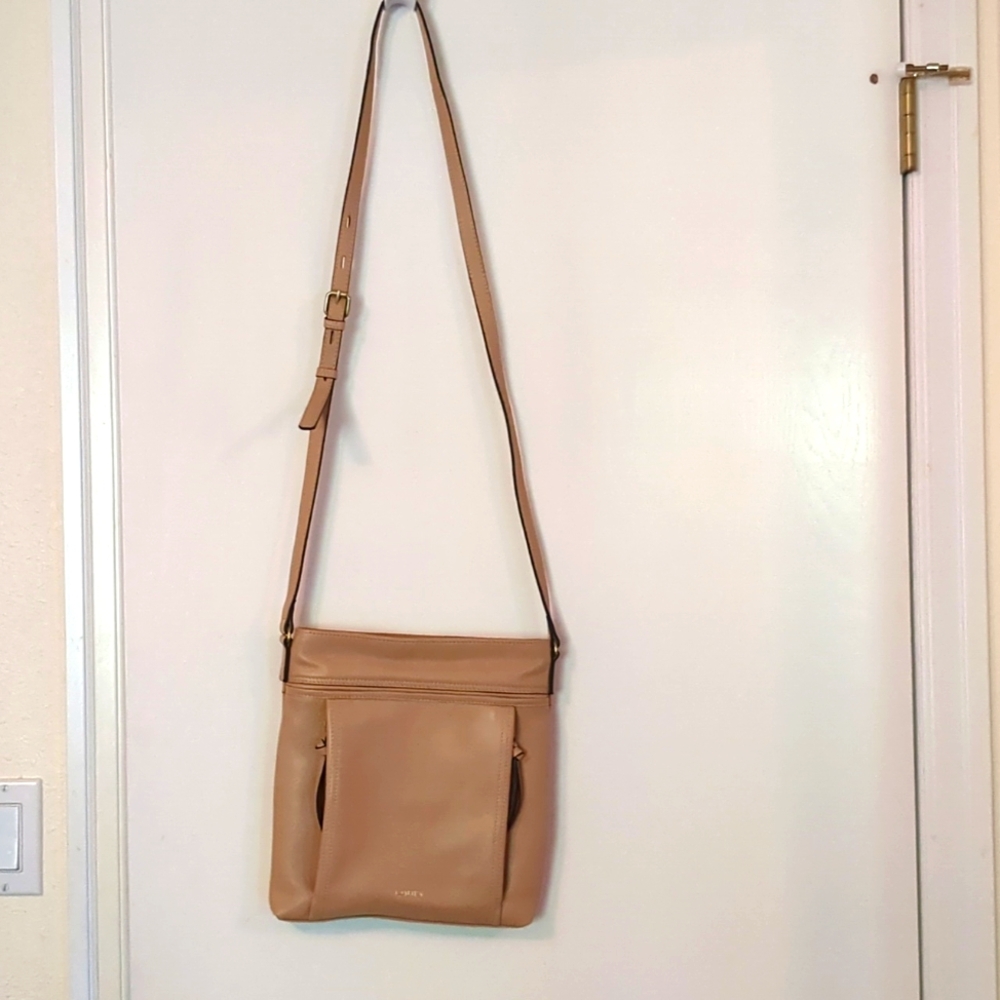 Lodis crossbody